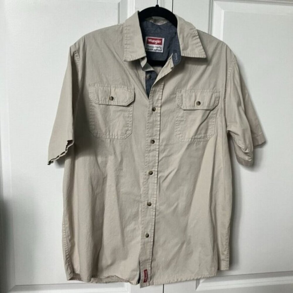 Wrangler Shirt Mens M Premium Quality Tan Cotton Short Sleeve Camp Button Up